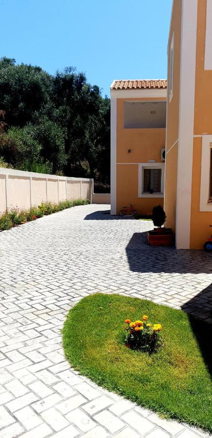 Reiki Apartments Ereikoussa Экстерьер фото