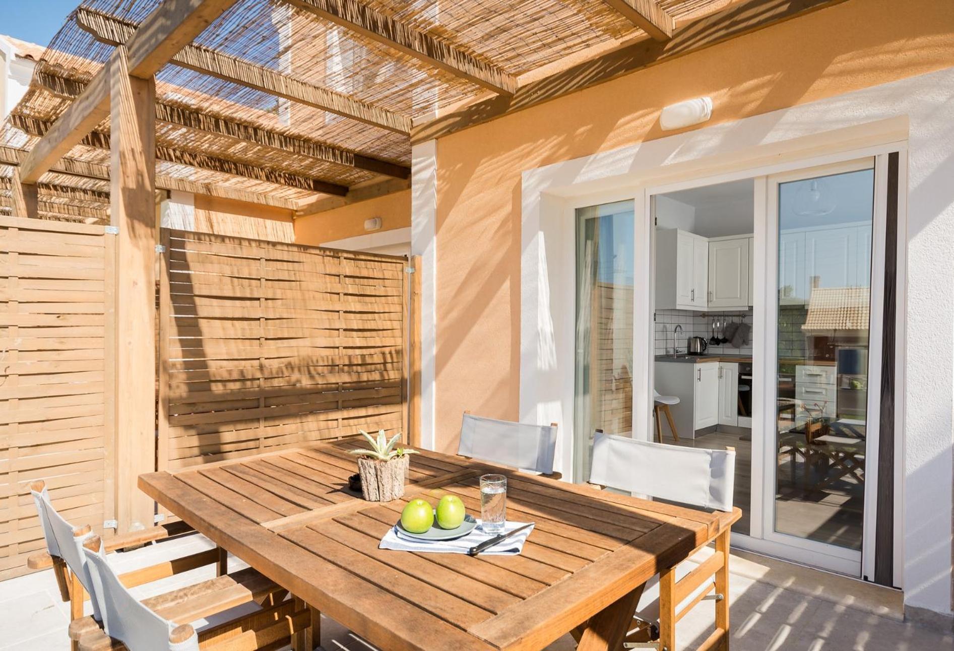 Reiki Apartments Ereikoussa Экстерьер фото